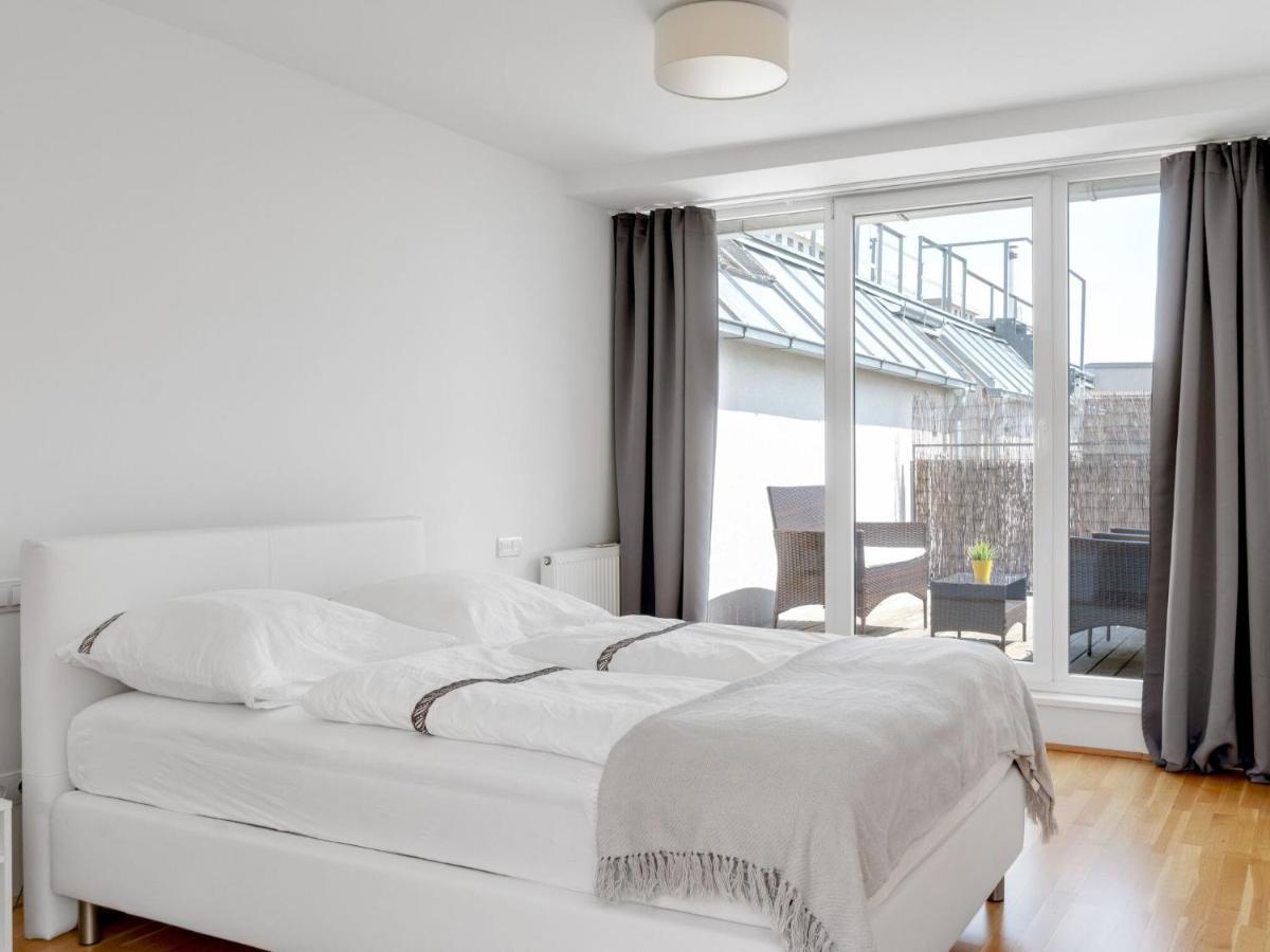 Elegant Apartment In Vienna With Patio Esterno foto