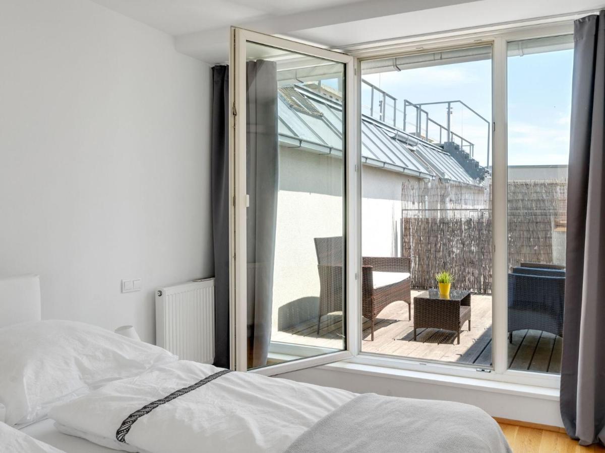 Elegant Apartment In Vienna With Patio Esterno foto